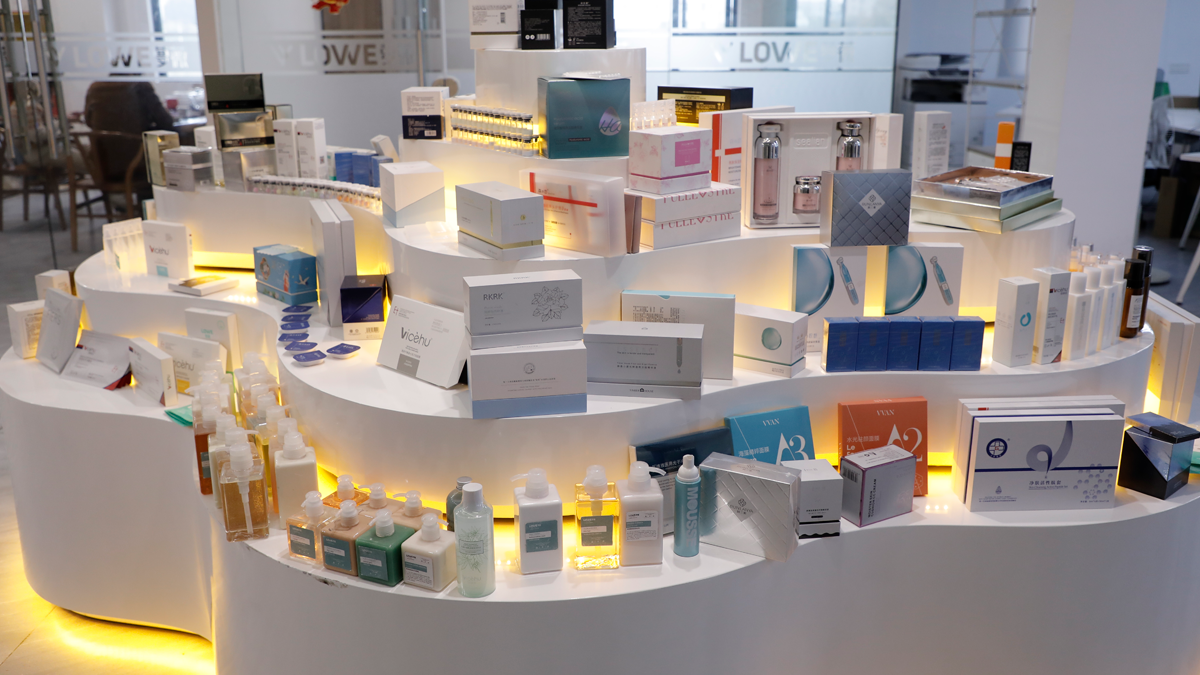 Guangzhou Luowei Cosmetics Co., Ltd. Sunscreen