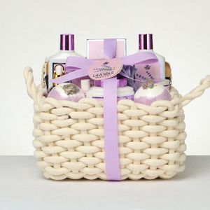Wholesales factory price Custom Purple lavender fragrance basket Bathing set shower gel home spa bubble bath body lotion OEM&ODM