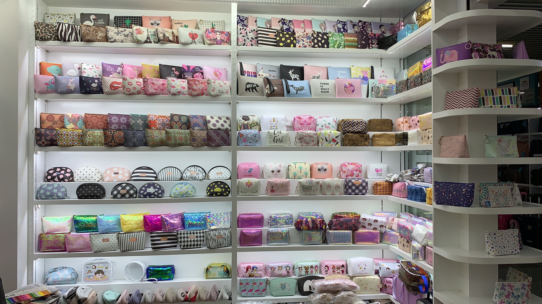 Quzhou Yinuo E-Commerce Co., Ltd. drawstring pouch