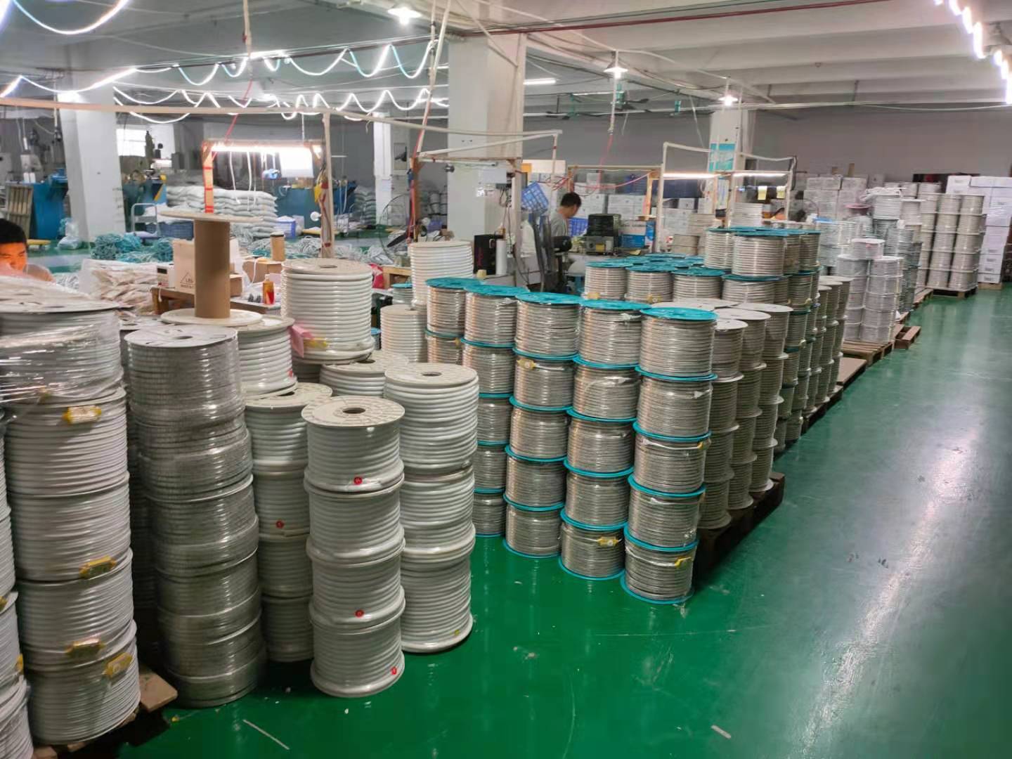 Meizhou Yuefeng Arts & Crafts Co., Ltd. LED night lights
