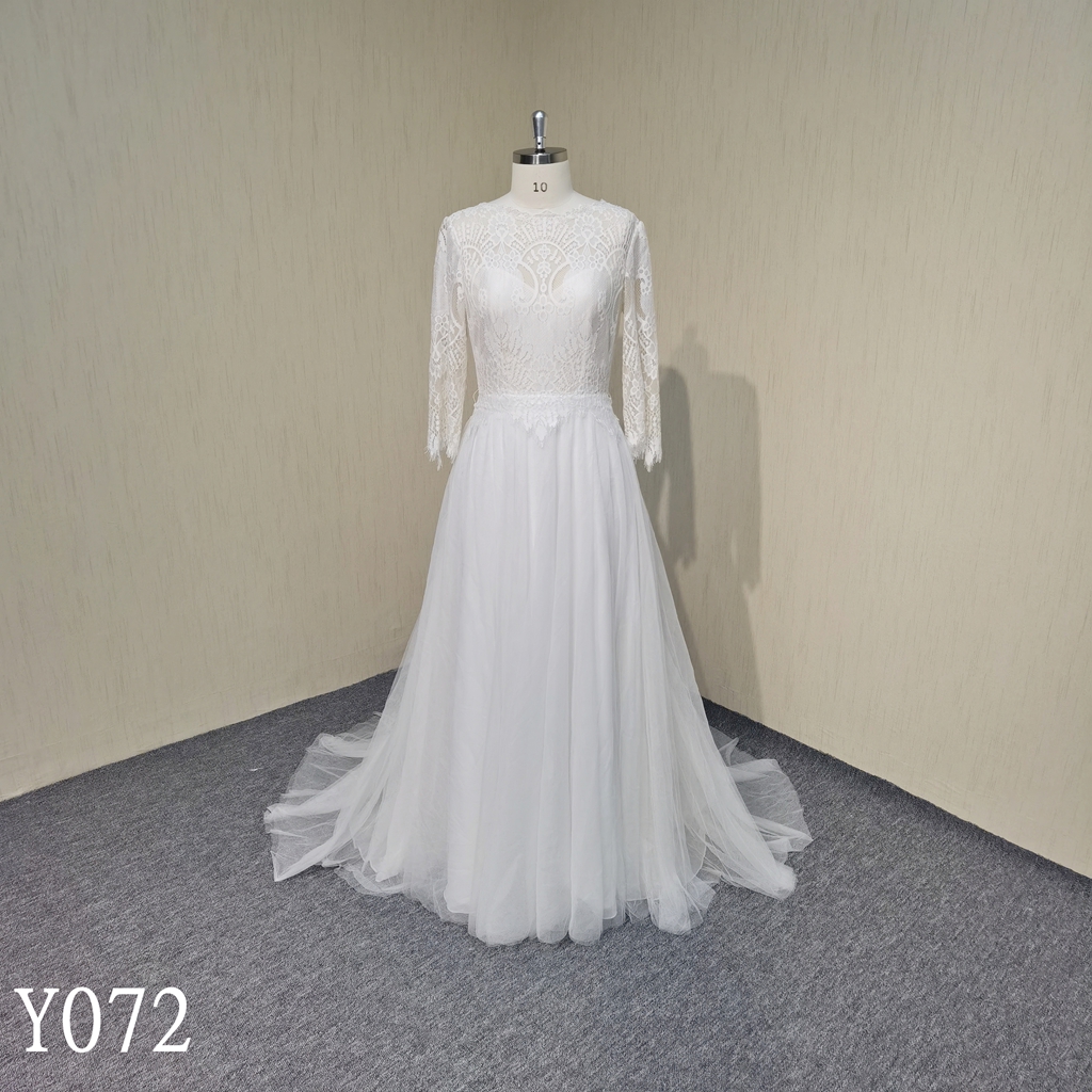 Shanghai Zhongqi Environmental Protection Technology Co., Ltd. Elegant lace Long sleeves scoop neck Ball Gown Hand Made bridal Dress for woman