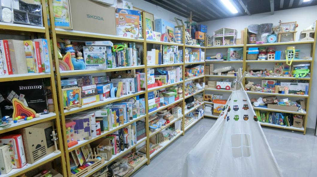 Wenzhou Sweet Arts & Crafts Co. Ltd Doll House