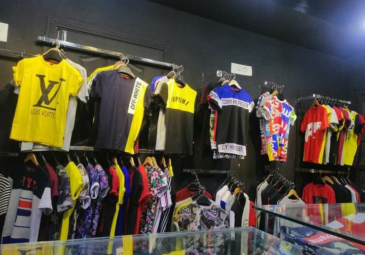 AMNA INDUSTRIES Hoodies
