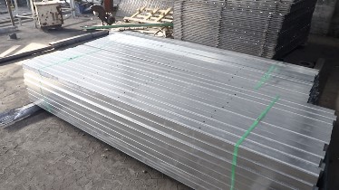 Anping County Peiguan Metal Wire Mesh Products Co., Ltd. Temporary Fence