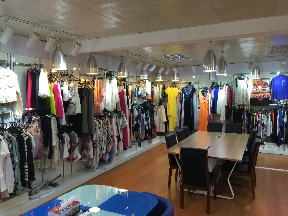 Quanzhou Xinshisheng Clothing Co., Ltd. Swimwear & Bikini