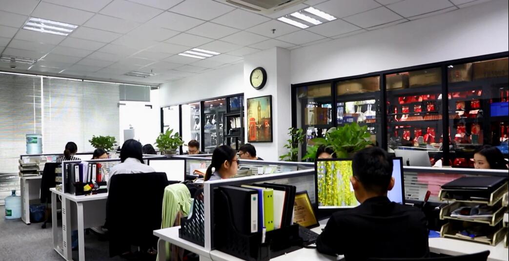 Shanghai Premier Homewares Co., Ltd. Cleaning Brush