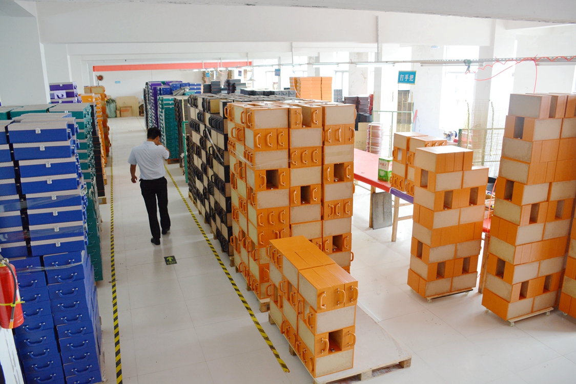 Yiwu Golden Box Luggage Co., Ltd. Wine Box
