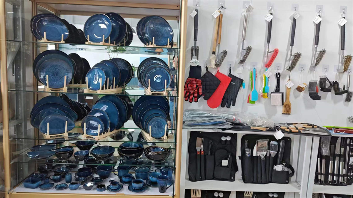 Dongguan Idea Commodities Co., Ltd. Rolling Barbecue Baskets
