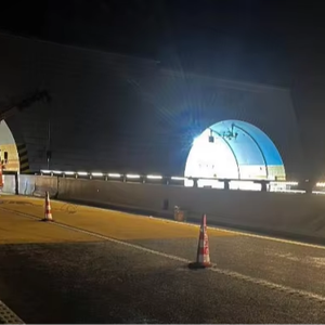 High Power Low-level Light Expressway Guardrail Light Road and Tunnel Landscape and Facade Lighting in 2022