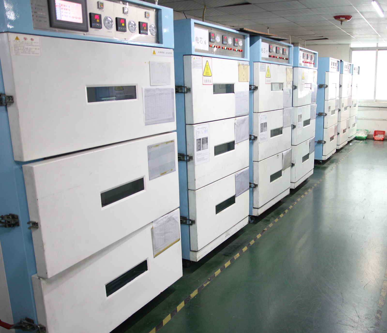 Shenzhen Yi Fang Technology Co., Ltd. 18650 Battery