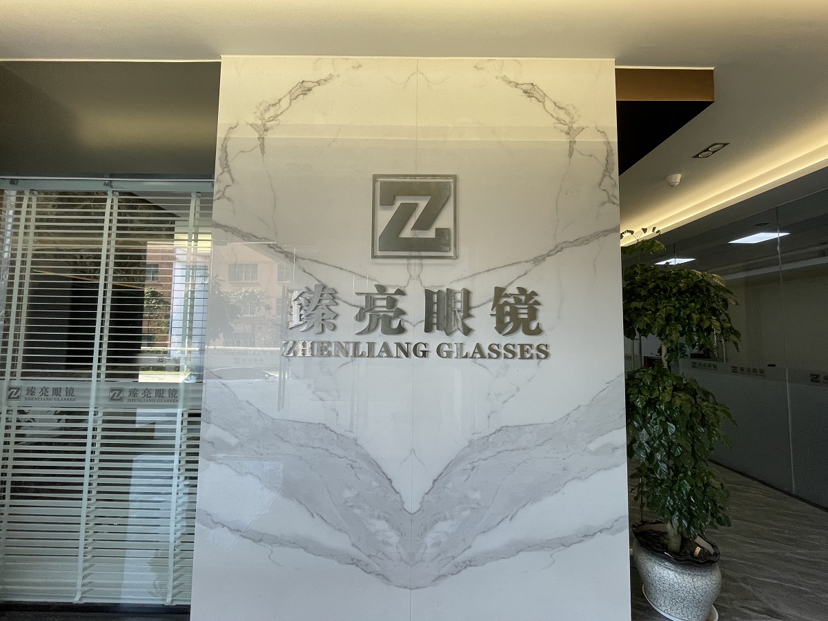 Taizhou Zhenliang Glasses Co., Ltd. factory image 3