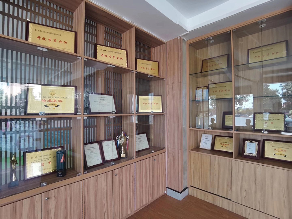 Shanghai Tolcat Industrial Co., Ltd. Wood Shredder Chipper