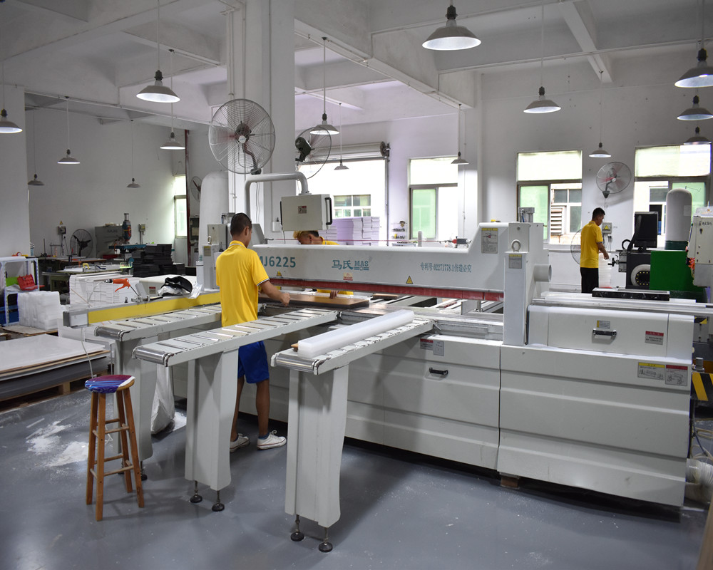 Shenzhen Rayyi Zhicheng Plexiglass Products Co., Ltd. factory image 1