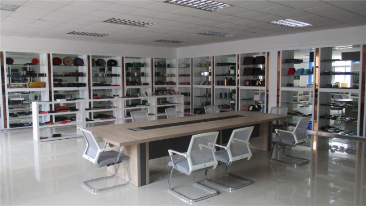 Shenzhen Maxjoy Game Supplies Co., Ltd. Dice Cup