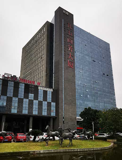 Ningbo GMT Leisure Products Co., Ltd. Pet Apparel