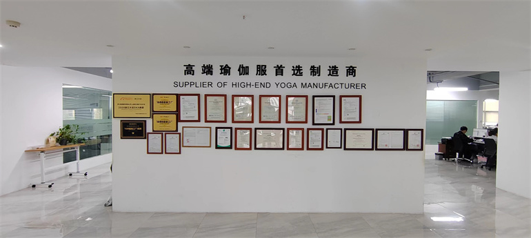 Zhejiang Aidu Garments Co., Ltd. Sports Leggings