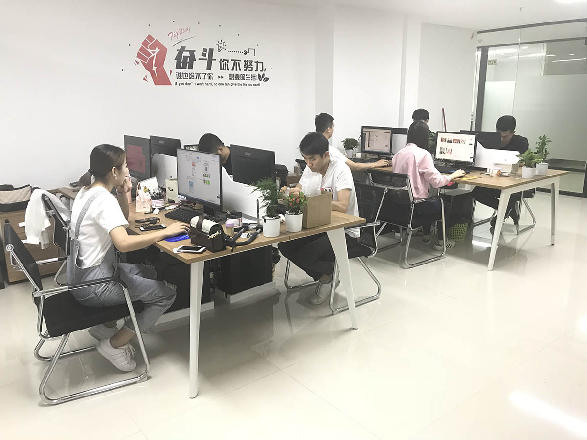 Guangzhou Fanshilin Cosmetic Co., Ltd. Lip gloss
