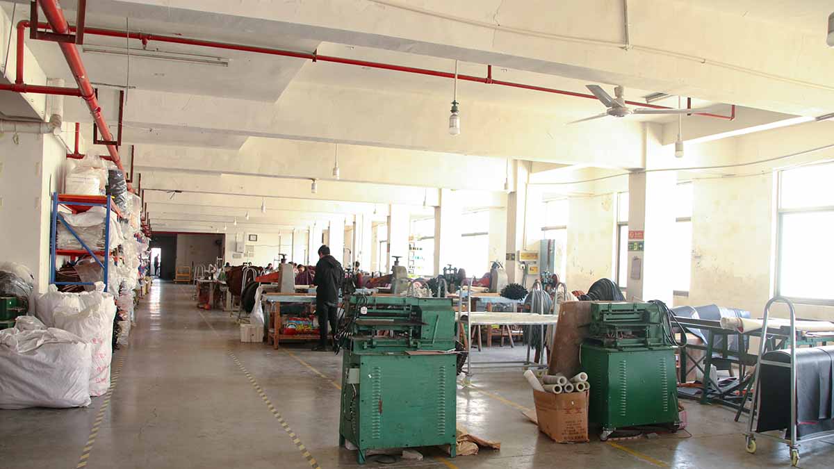 Yiwu Julun Leather Goods Co., Ltd. Waist chains
