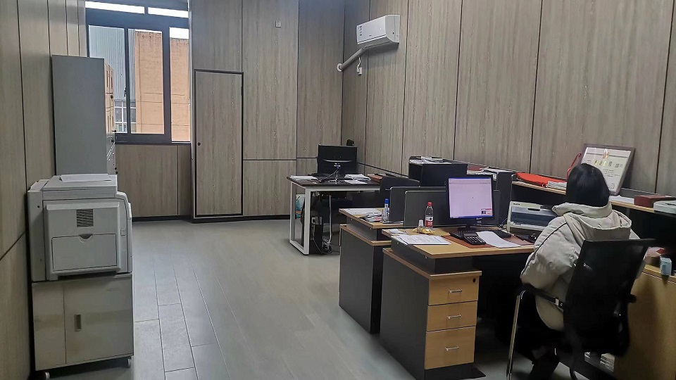 Haiyan Jincheng Optoelectronic Technology Co., Ltd. Mop Holder