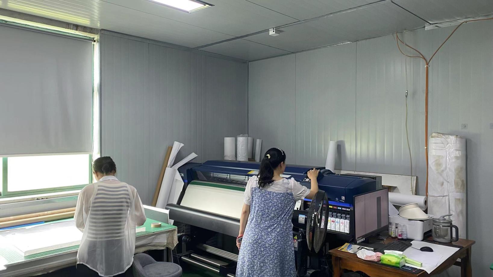 Ningbo Hepburn Arts and Crafts Co., Ltd. Canvas wall art