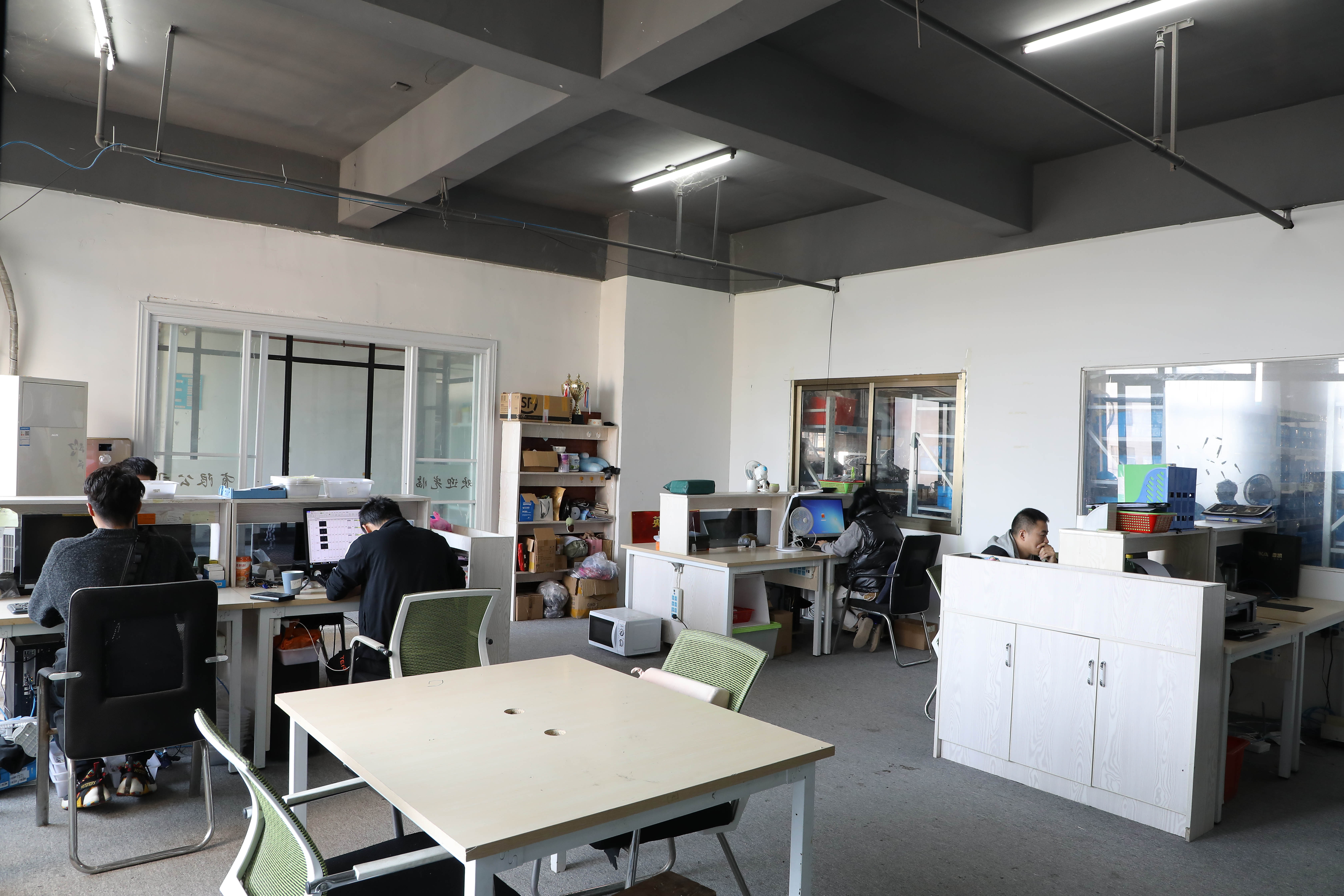 Yiwu Loujiang Import & Export Co., Ltd. factory image 3