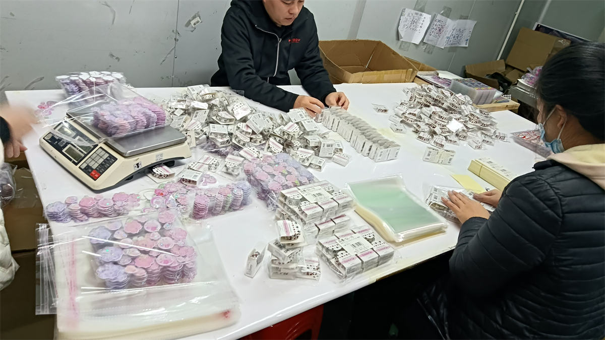 HongKong Youlian Tongbang Technology Co., Limited Cartoon Stickers