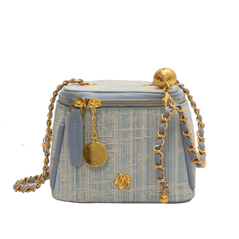Dongguan Baite Technology Co., Ltd. New Arrival Wholesale Ladies Shopping Long Chain Small Crossbody Purse And Handbags Luxury Designer Shoulder Denim Bucket Bag
