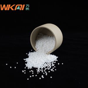 Bottle Grade PET Chip WK-821 factory price recycled plastic raw material for Edible Oil bottles, medical bottles, etc.
