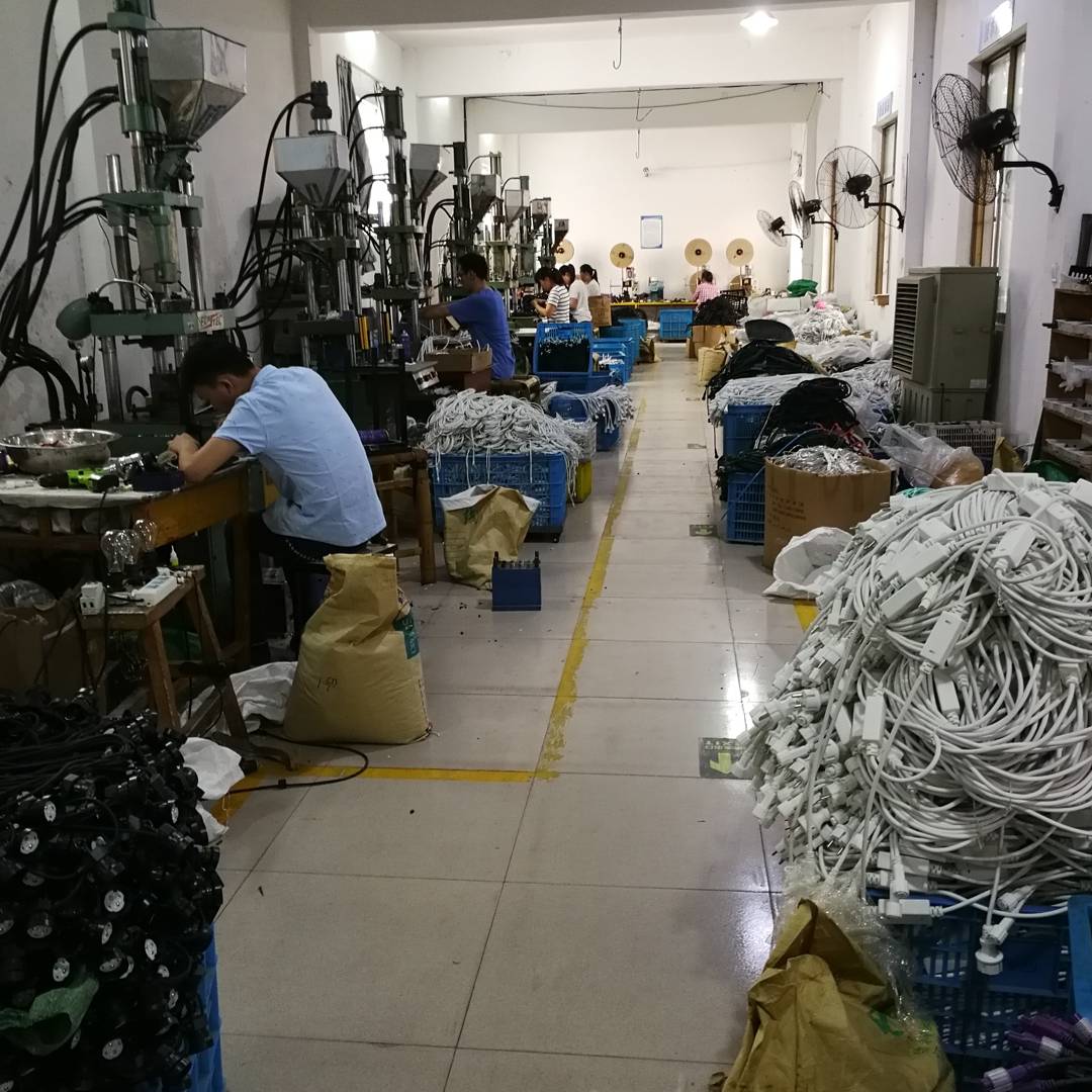 Ningbo Wenda International Trade Co., Ltd. festoon lights