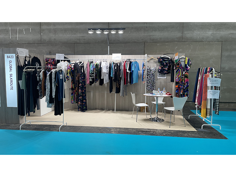 Global Silkroute Yoga wear