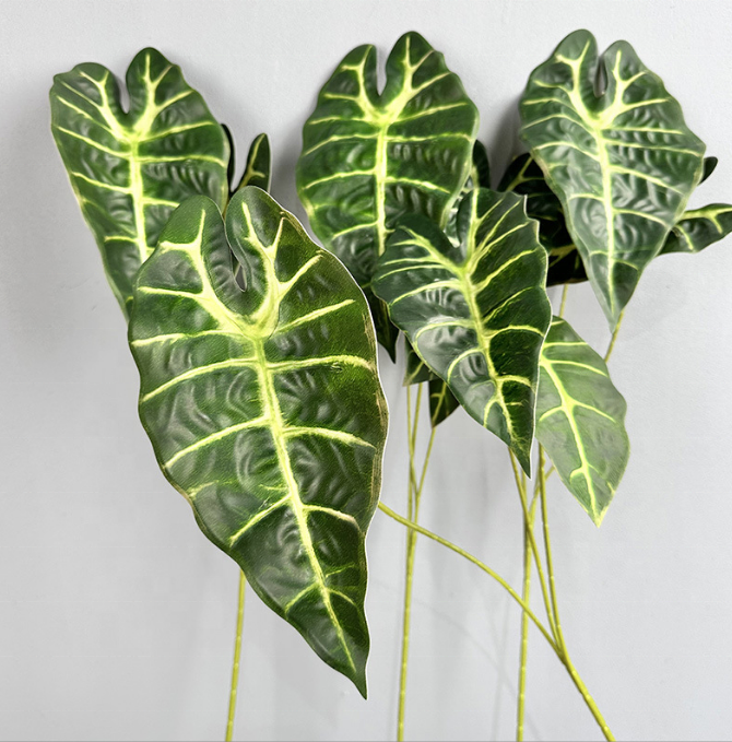 Qingdao Hengwei Flowery Crafts Co., Ltd. Wholesale plastic greenery tropical plants plastic philodendron leaves for wedding decor