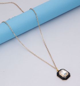 Stone Pendant Necklaces, Gift for women & girls, Fashionable chain, Custom jewelry, Modern minimalist chain, Chapado en oro