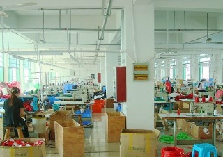 Yiwu Deqi Bag & Case Co., Ltd. Cosmetic Bags
