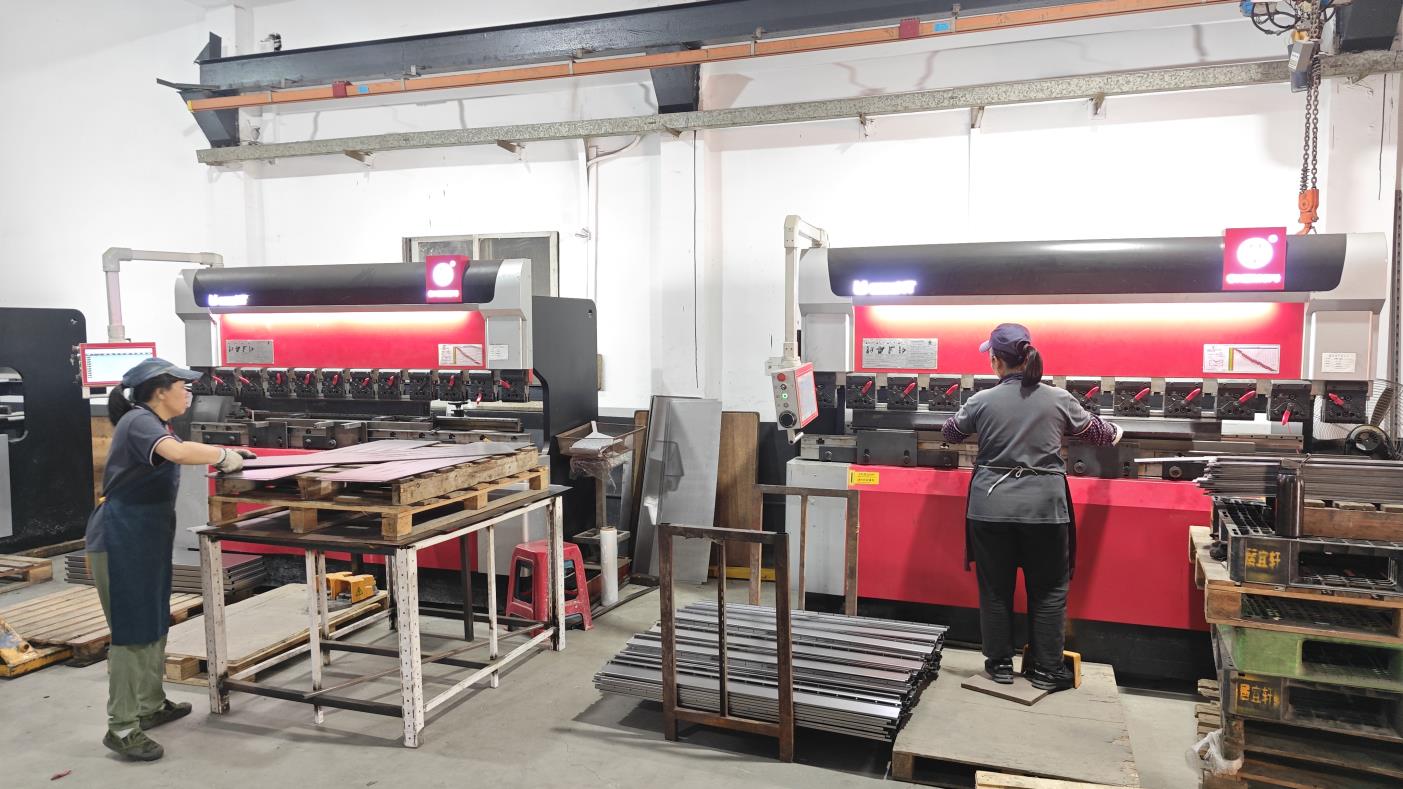 Foshan Nanhai Joyings Metal & Plastic Co., Ltd. Slatwall Accessories