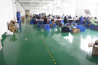 Shenzhen Xinzhenghong Plastic Electronics Co., Ltd. factory image 2
