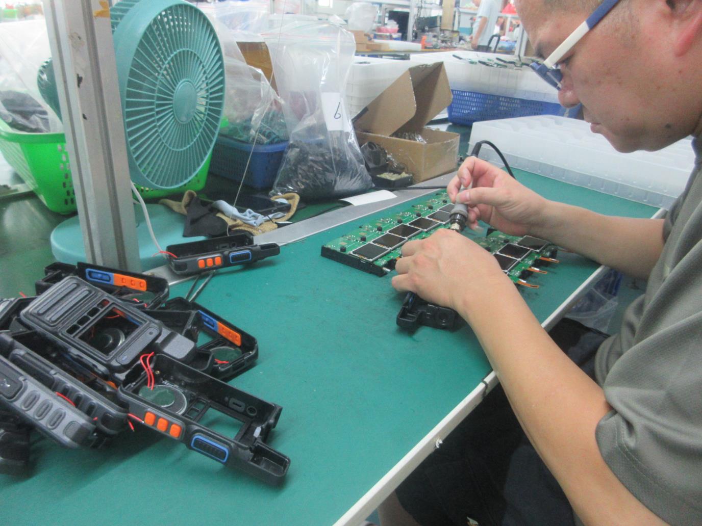 Quanzhou Yi Jiu Technology Co., Ltd. Two-Way Radio