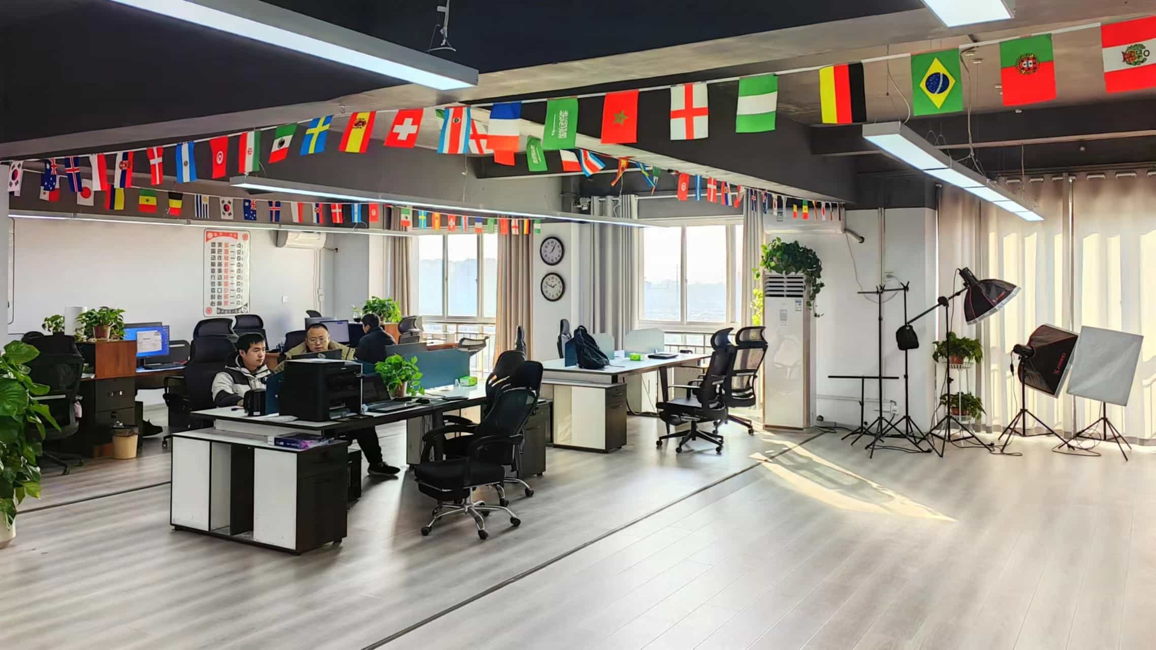 Xuchang Zhuoruisi Industry And Trade Co., Ltd. Hair extensions