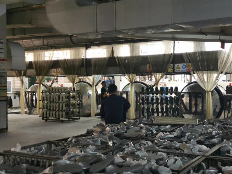 Qingdao Alliance-Sunda Import & Export Co., Ltd. Sneakers