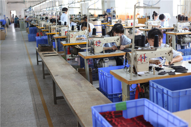 Dongguan Huachen Sporting Goods Co., Ltd. Swim Wear