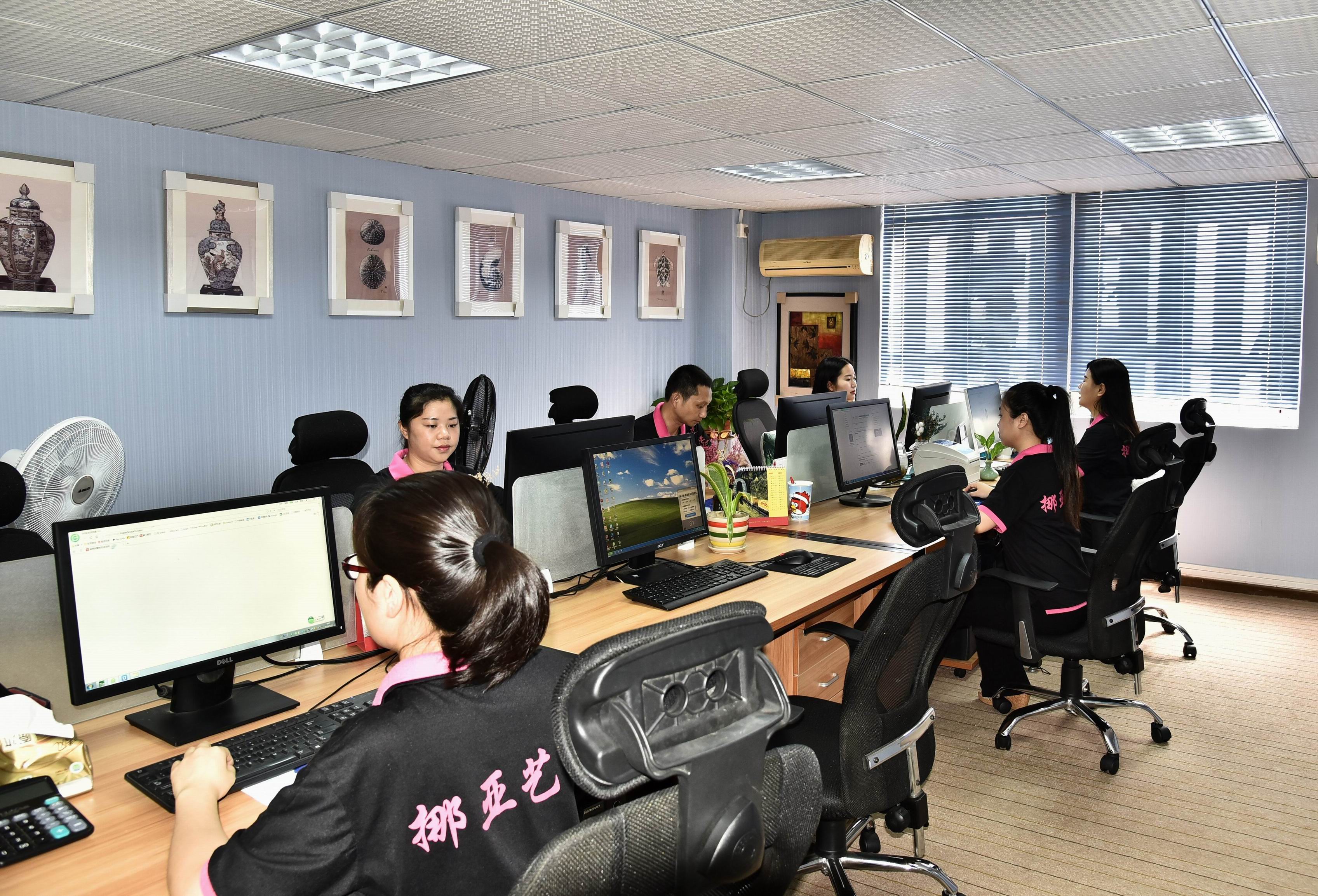 Xiamen Noah Art & Craft Co., Ltd. Handmade Oil Paintings
