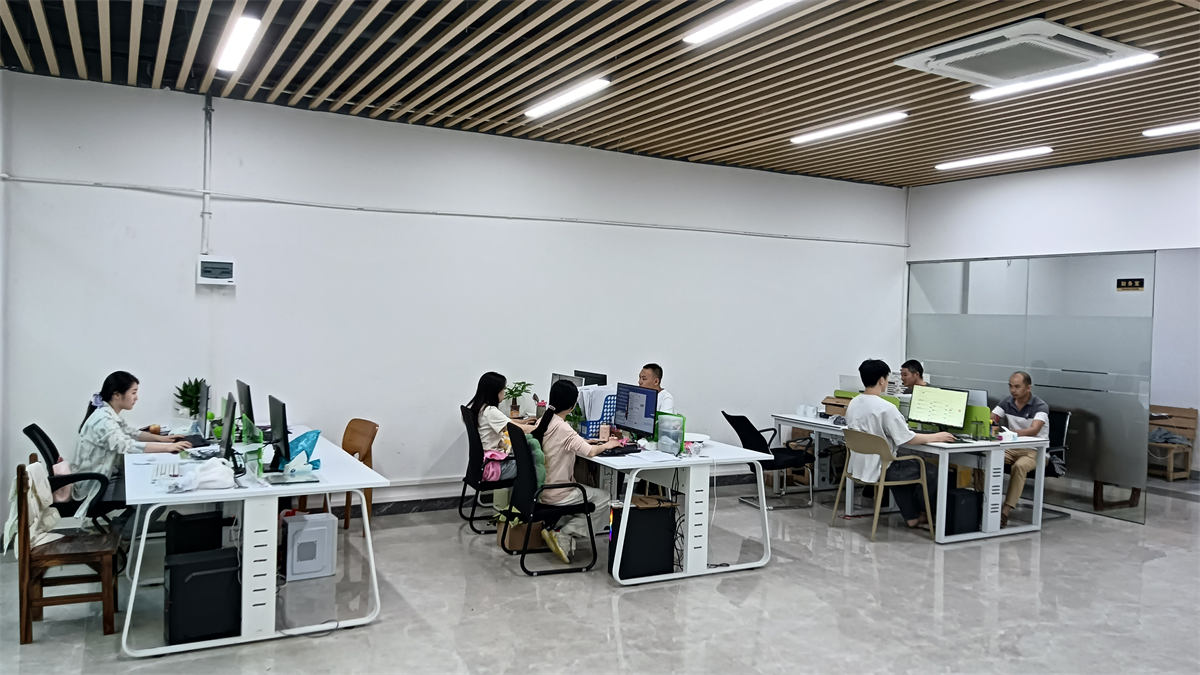 Shenzhen Xinfa Mold Plastic Products Co., Ltd. factory image 2
