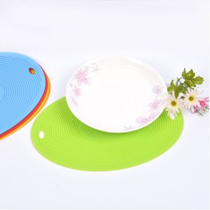 Silicone Heat Resistant Placemat For Dinner Table BPA Free Heat Resistant Home Kitchen Silicone Table Dinner Placemat For Bowls