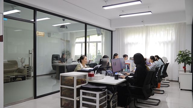 Yiwu Yihui Trading Co., Ltd. Tassel Fringe