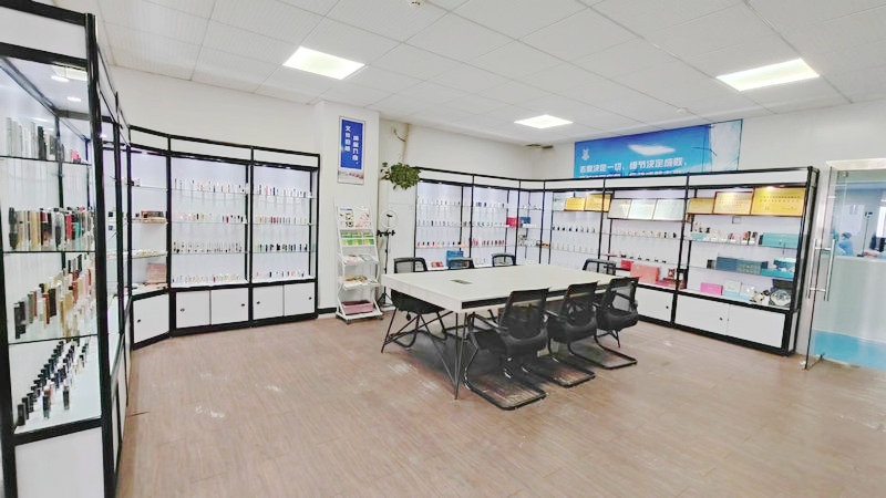 Guangzhou Heyue Biotechnology Co., Ltd. Mascara