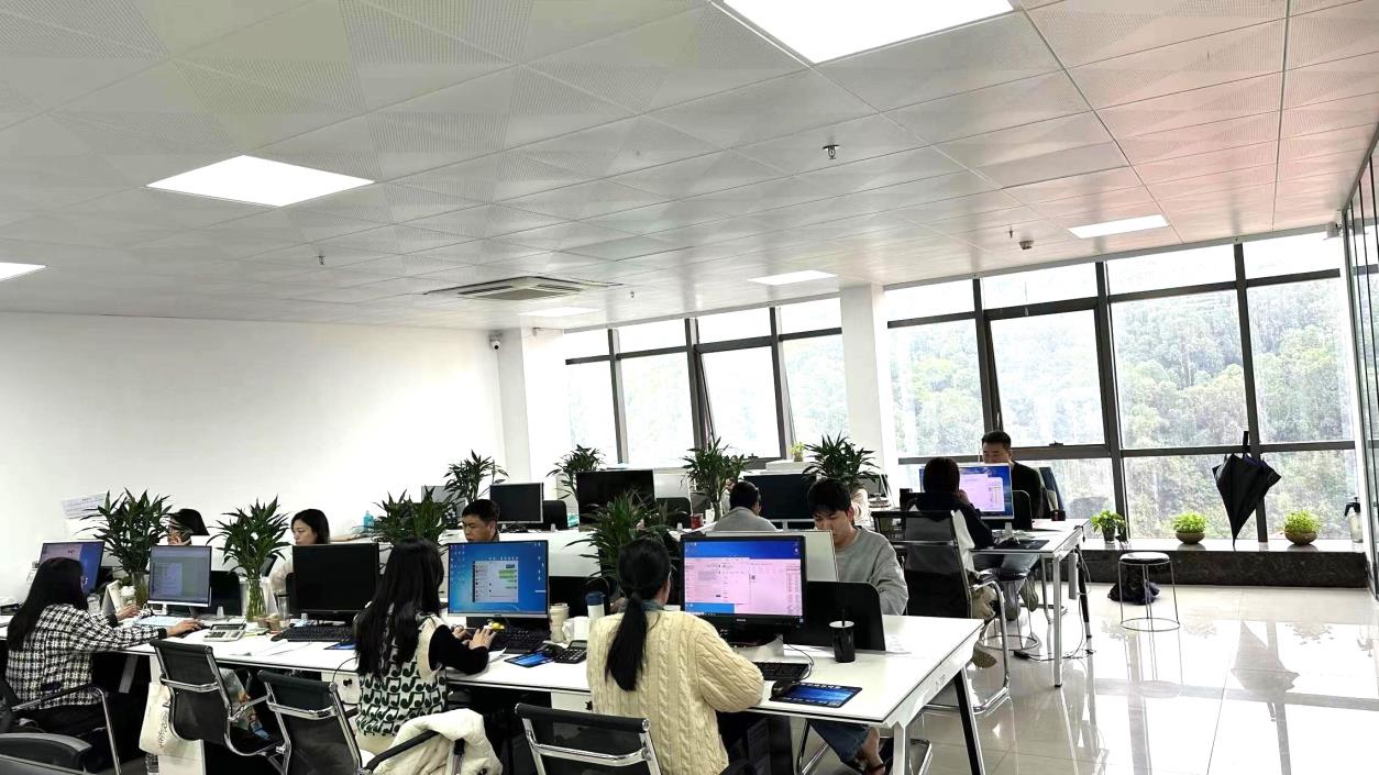 Guangdong D-Top Industry Co., Ltd. Aluminum Doors
