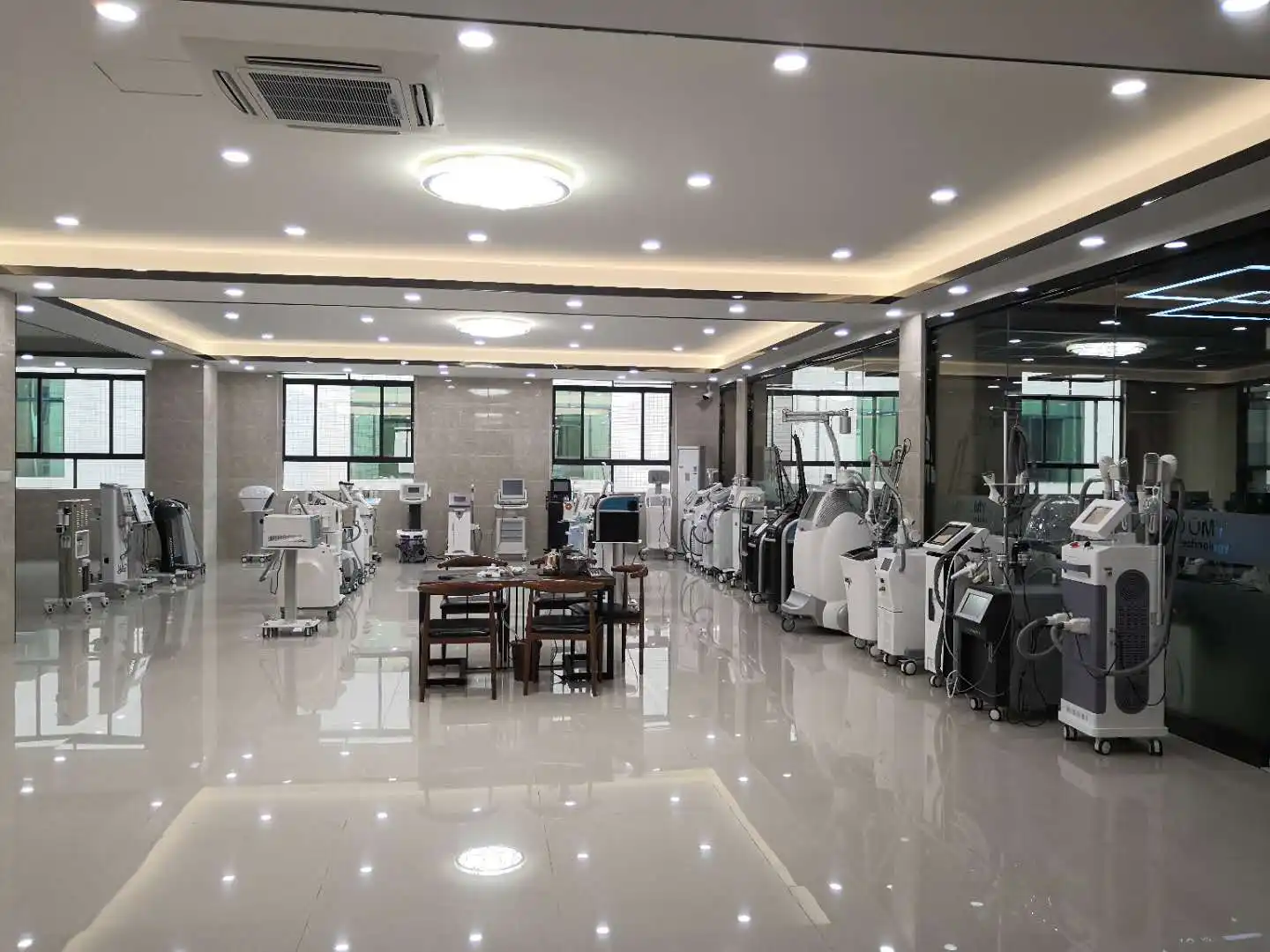 Guangzhou Yanmeng Technology Co., Ltd. factory image 3