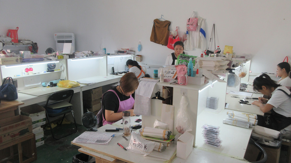 Qingdao Qianjieyuan Eyelashes Co., Ltd. Lash clusters