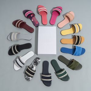 Girls Flat Shoe Sandals 2024 Womens Sandals Flat Casual Embroidered Flat Slides Slippers