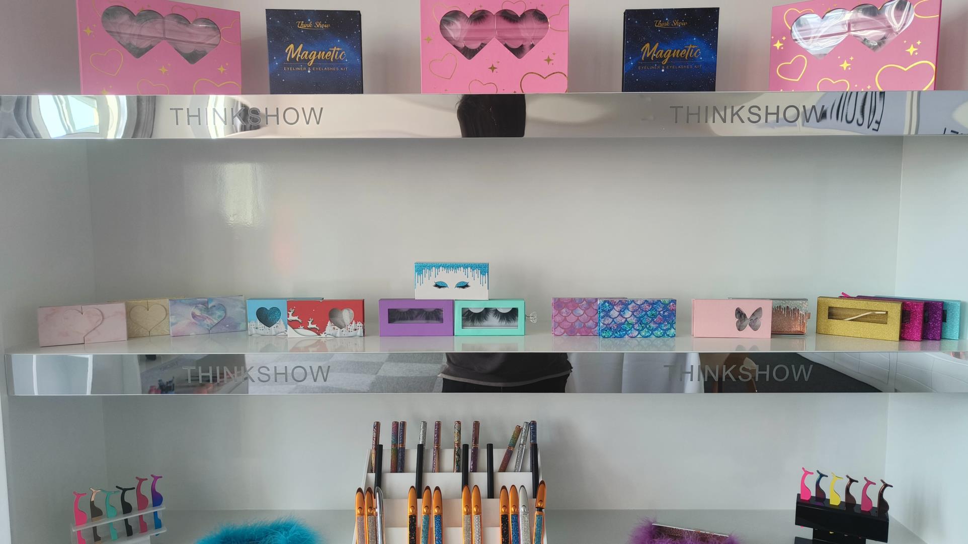Qingdao Super Far Imp & Exp Co., Ltd. False Eyelashes