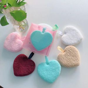 Wholesale Face Cleansing Powder Puff Cloth Heart Shape Makeup Remover Towels Powder Puff With Handle